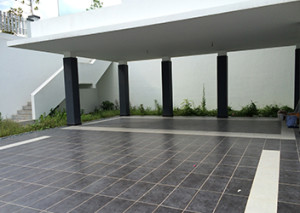 Garage horizon hill